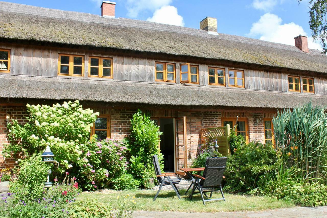 Kleine Auszeit Appartement Kluis Buitenkant foto