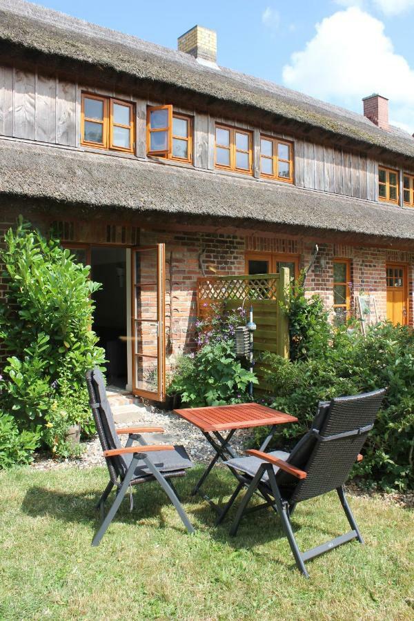 Kleine Auszeit Appartement Kluis Buitenkant foto